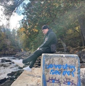 Meet your Posher, Lorenzo